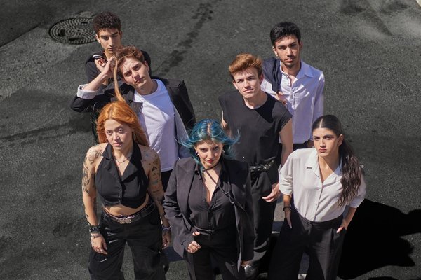 Découvrez Comment le Yoga Améliore Votre Posture et Votre Bien-Être